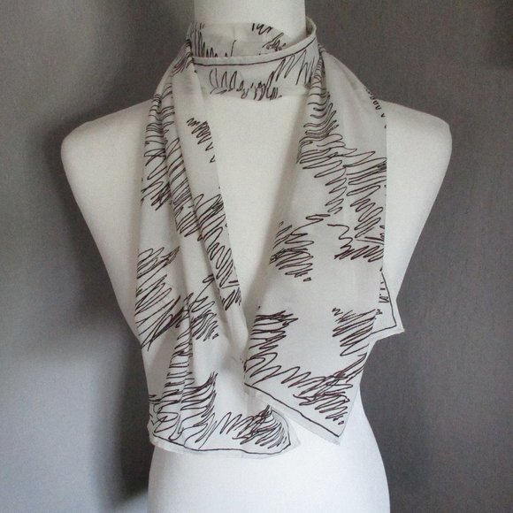 1960s MCM white & chocolate Vera Neumann scarf - Picture 6 of 8